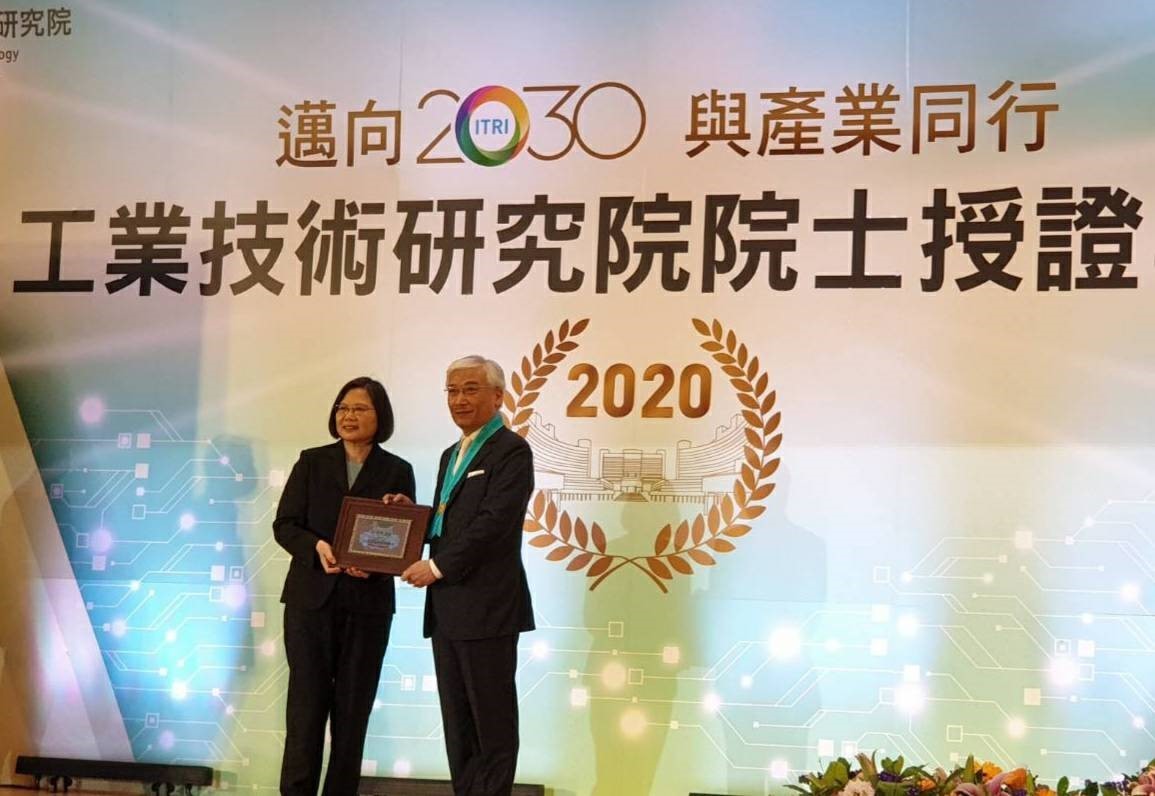 https://www.synnexmetrodata.com/wp-content/uploads/2020/11/evans-tu.jpg